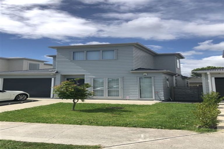 Photo of property in 35 Divide Loop, Takanini, 2112