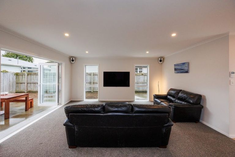 Photo of property in 16a Newbury Street, Awapuni, Palmerston North, 4412