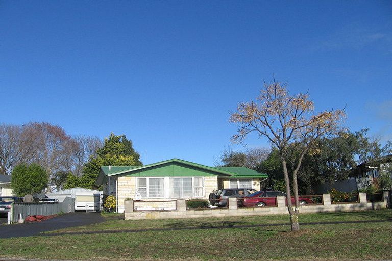 Photo of property in 111 Dundee Drive, Flaxmere, Hastings, 4120