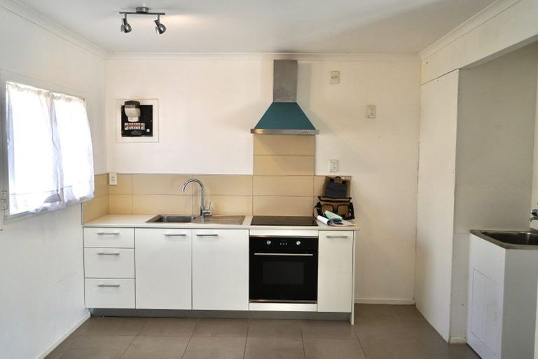 Photo of property in 9 Paulange Place, Pakuranga Heights, Auckland, 2010