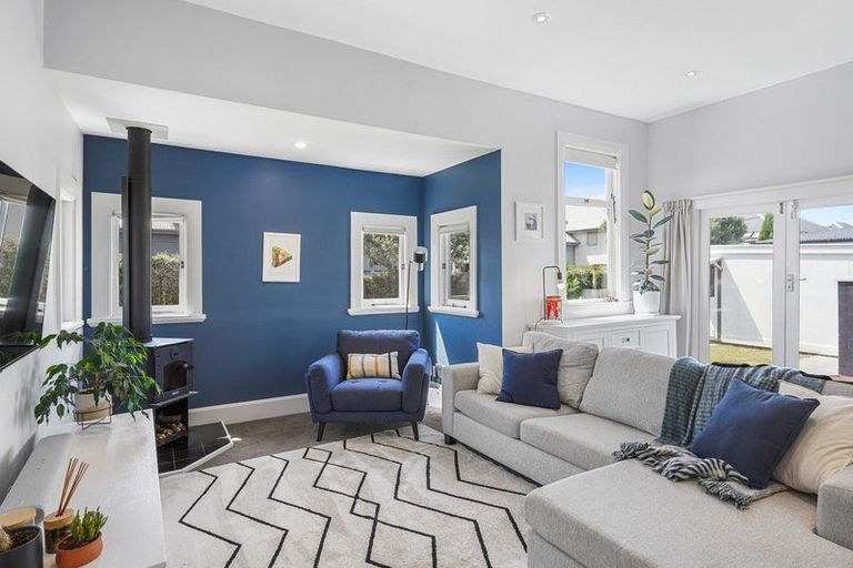 Photo of property in 1/1004 Colombo Street, St Albans, Christchurch, 8014