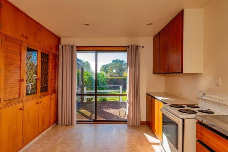 Photo of property in 37 Woodlands Place, Aranui, Christchurch, 8061