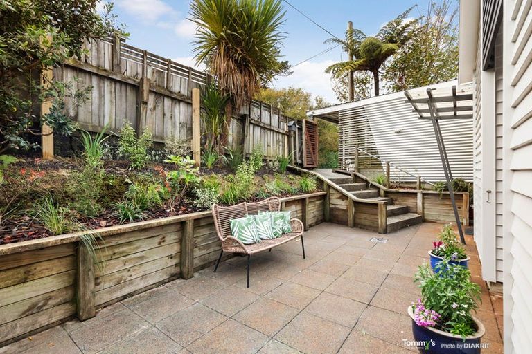 Photo of property in 37 Ironside Road, Johnsonville, Wellington, 6037