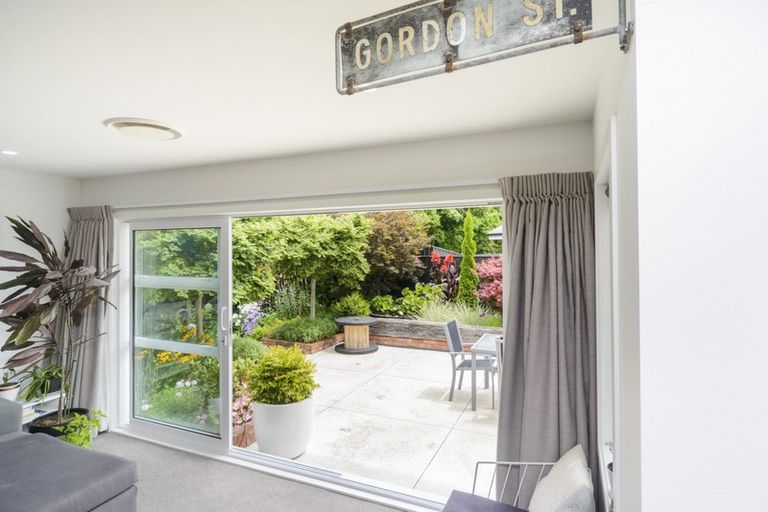 Photo of property in 3 Waimarama Court, Roslyn, Palmerston North, 4414