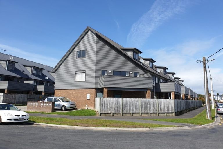 Photo of property in 15h Greensboro Street, Hamilton East, Hamilton, 3216