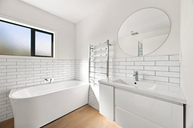 Photo of property in 152 Vagues Road, Northcote, Christchurch, 8052