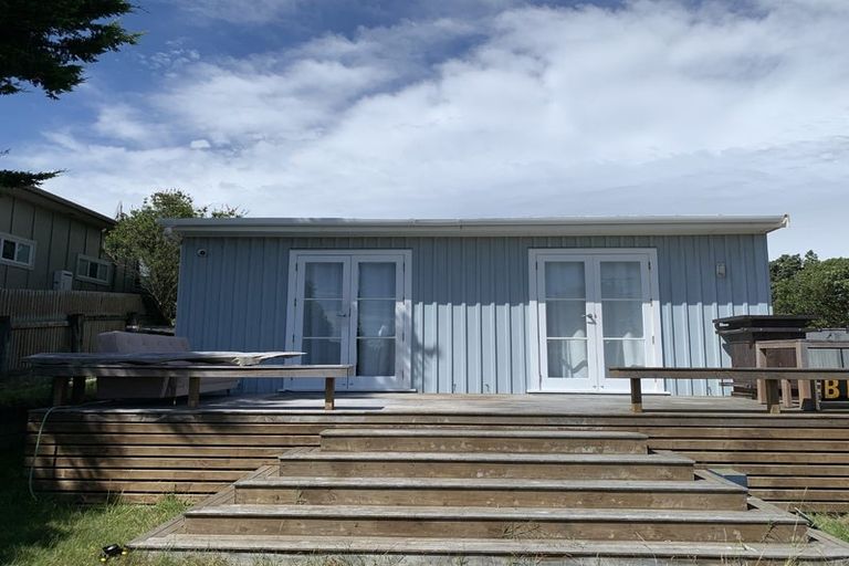 Photo of property in 52/52a Park Avenue, Waitarere Beach, Levin, 5510