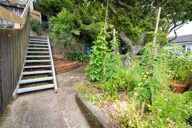 Photo of property in 111a Karori Road, Karori, Wellington, 6012