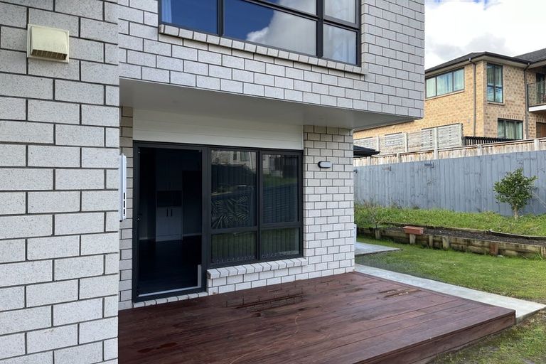 Photo of property in 5 Korihi Drive, Swanson, Auckland, 0614