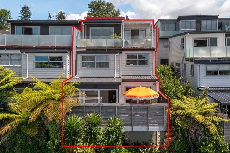 Photo of property in Wilk Heights, 2/8 Wilk Lane, Browns Bay, Auckland, 0630