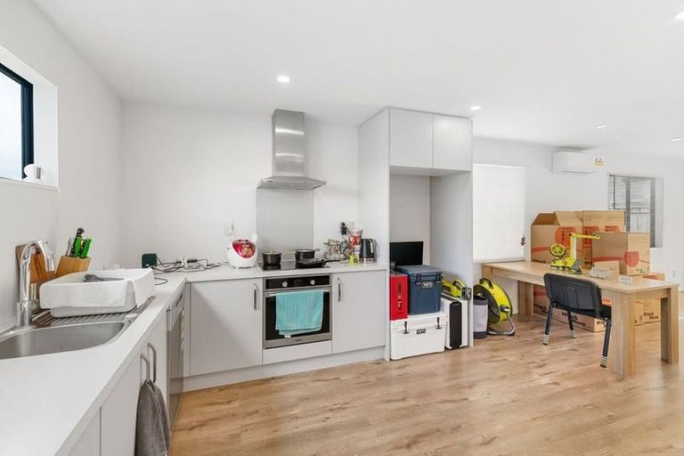 Photo of property in 10 Toia Lane, Silverdale, 0932