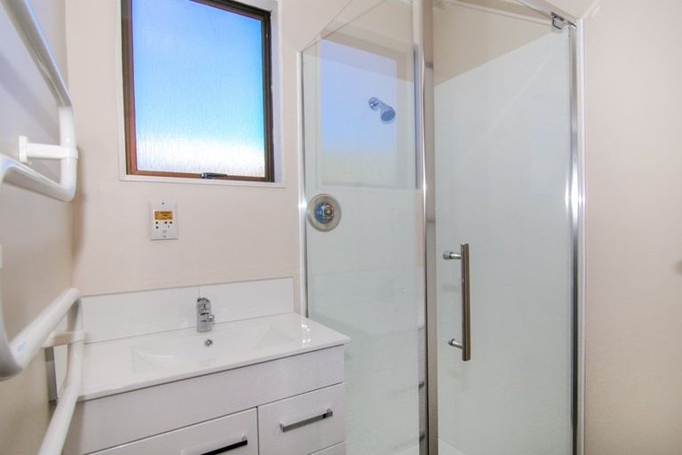 Photo of property in 42a Lyndhurst Street, Westport, 7825