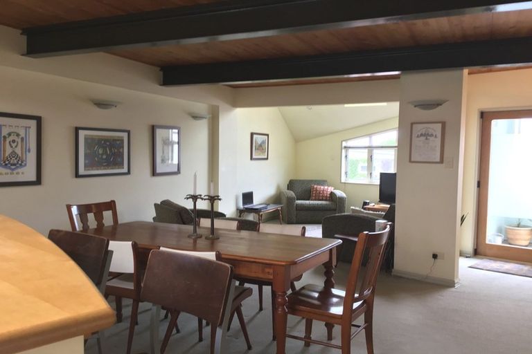 Photo of property in 2/145 Victoria Road, Devonport, Auckland, 0624