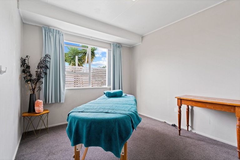 Photo of property in 8 Kuparu Place, Ruakaka, 0116