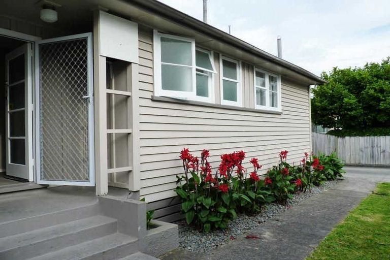 Photo of property in 1068 Heaphy Terrace, Fairfield, Hamilton, 3214
