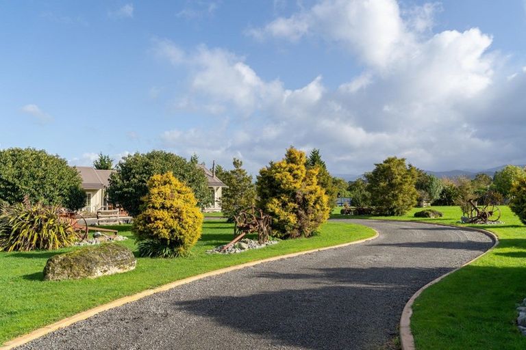 Photo of property in 53 Andersons Line, Clareville, Carterton, 5713