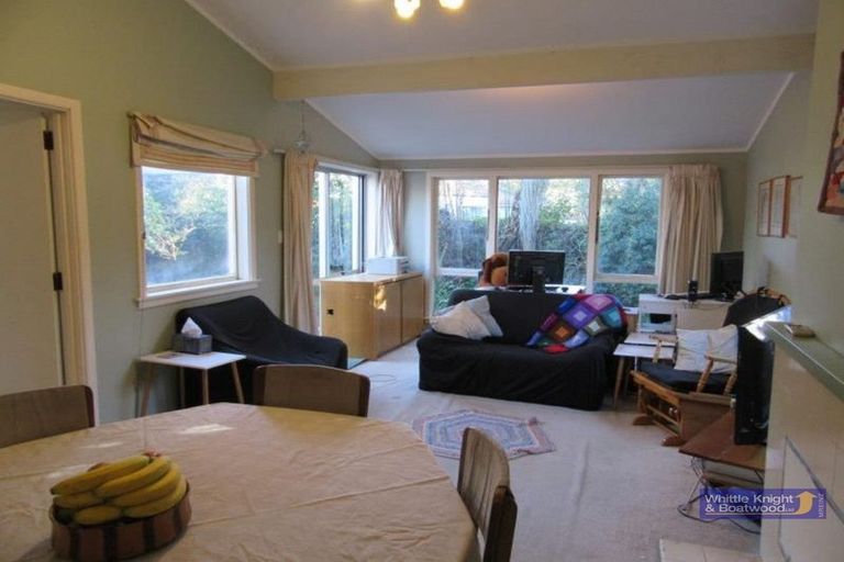 Photo of property in 11 Milnebank Street, Upper Riccarton, Christchurch, 8041