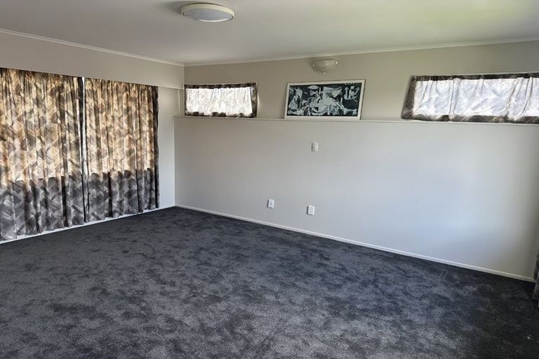 Photo of property in 15 Bevyn Street, Castor Bay, Auckland, 0620
