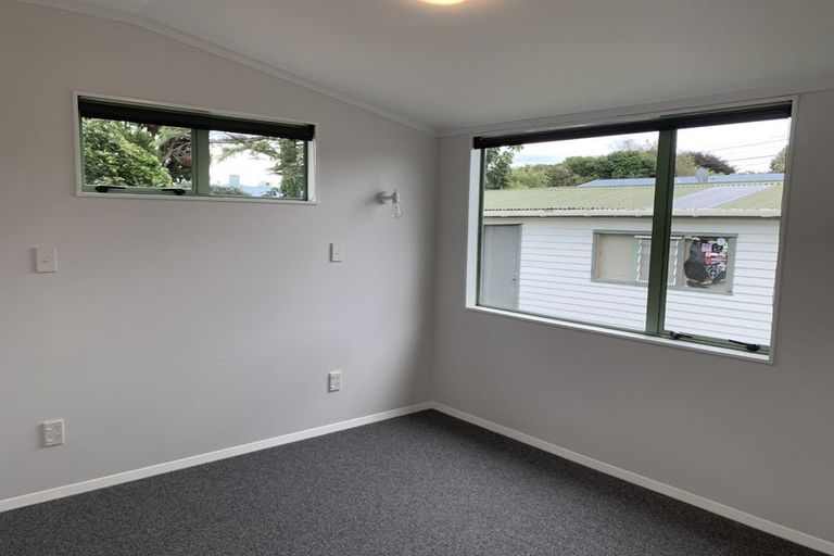Photo of property in 280 Te Moana Road, Waikanae, 5036