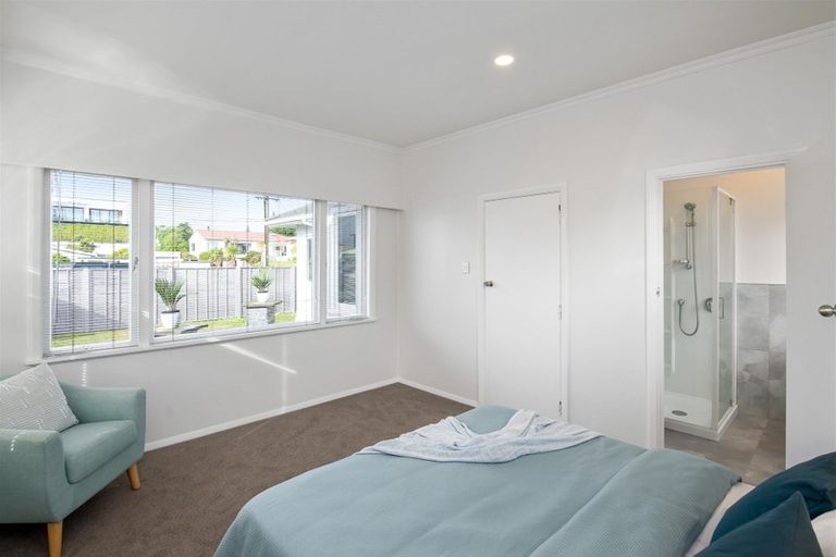 Photo of property in 39 Moana Street, Otaki Beach, Otaki, 5512