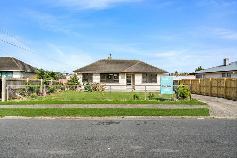 Photo of property in 14 Fisher Crescent, Otara, Auckland, 2023