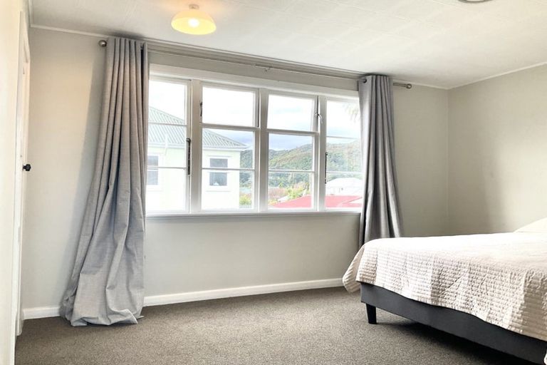 Photo of property in 1/126 Waiwhetu Road, Waterloo, Lower Hutt, 5011