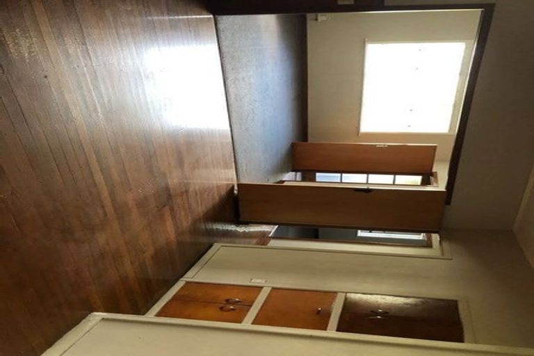 Photo of property in 18 Cambridge Terrace, Papatoetoe, Auckland, 2025