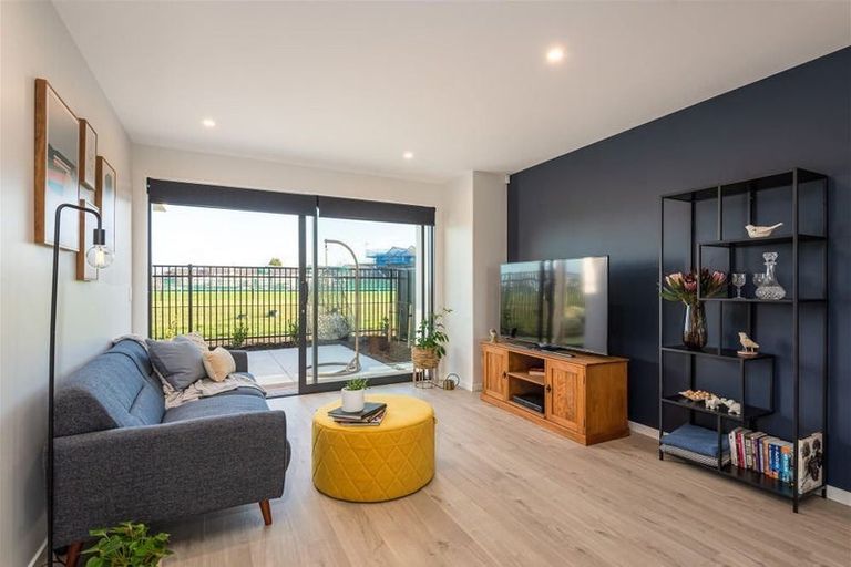 Photo of property in 77 Manakura Street, Russley, Christchurch, 8042