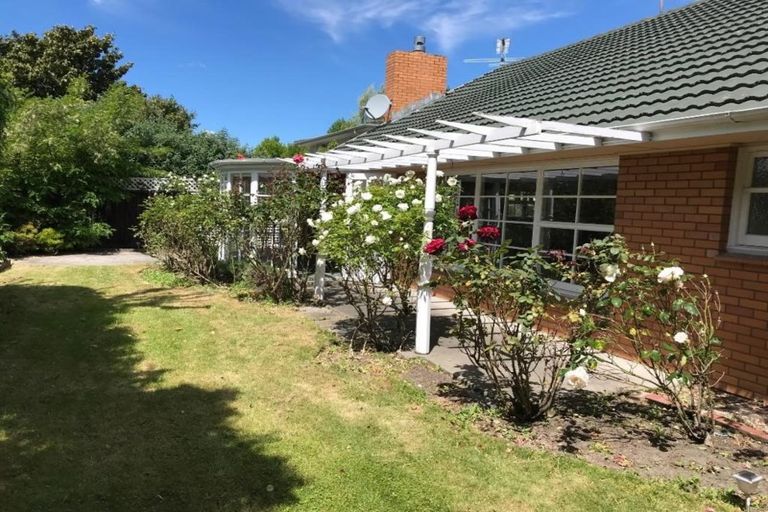Photo of property in 60 Parkstone Avenue, Ilam, Christchurch, 8041