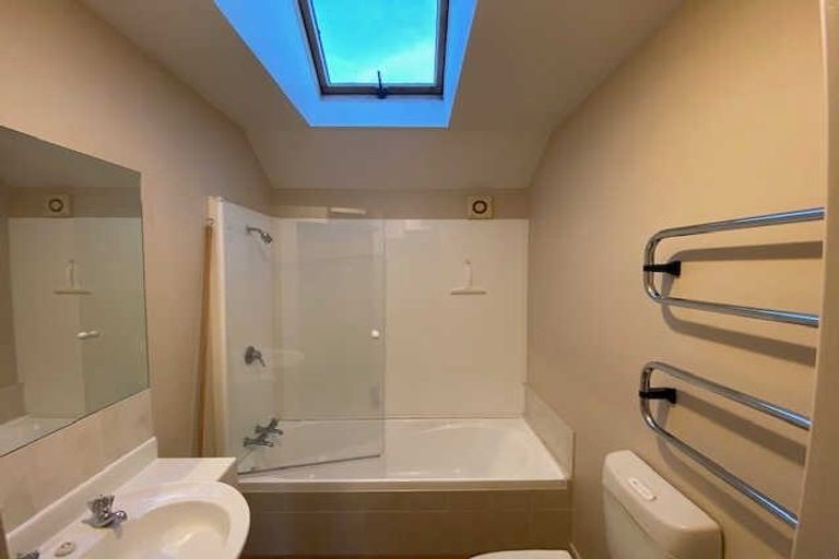 Photo of property in 62 Hewitts Road, Merivale, Christchurch, 8014