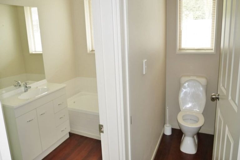 Photo of property in 6a Freyberg Avenue, Riccarton, Christchurch, 8011