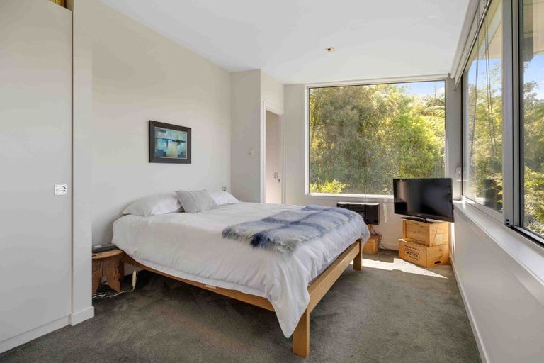 Photo of property in 43 Whakamoenga Point, Acacia Bay, Taupo, 3385