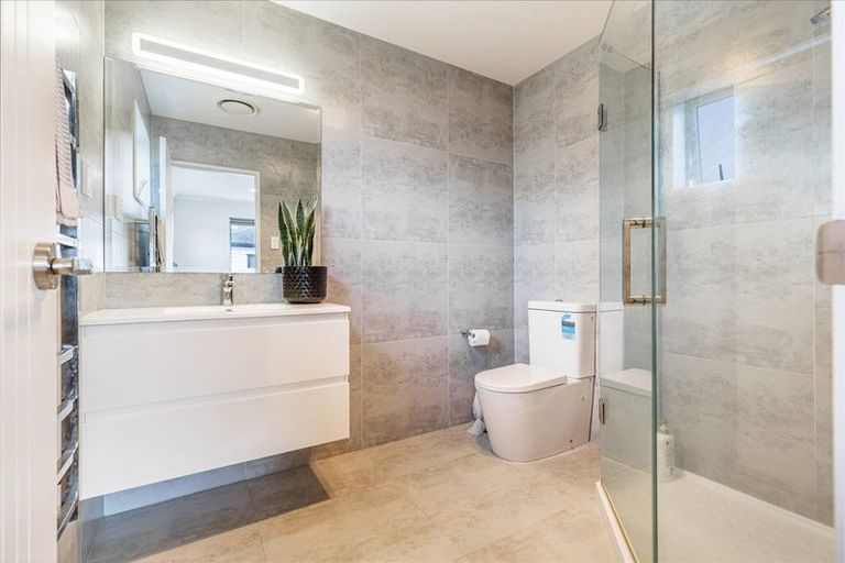 Photo of property in 12 Pinefield Road, Whenuapai, Auckland, 0618