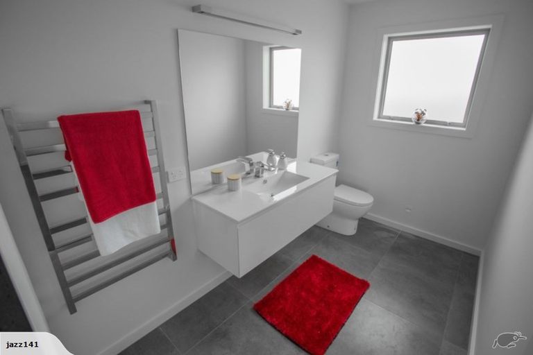 Photo of property in 68 Stace Hopper Drive, One Tree Point, 0118