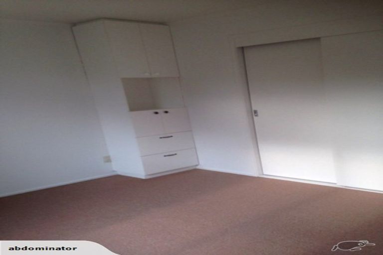 Photo of property in 2/17 Capilano Place, Glenfield, Auckland, 0629