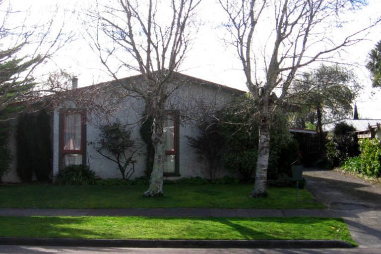Photo of property in 14 Rakino Place, Awapuni, Palmerston North, 4412