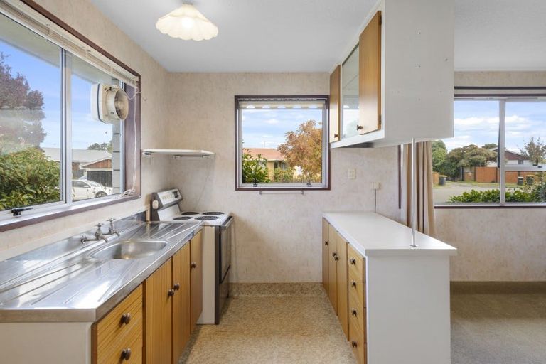 Photo of property in 14 Daytona Place, Parklands, Christchurch, 8083