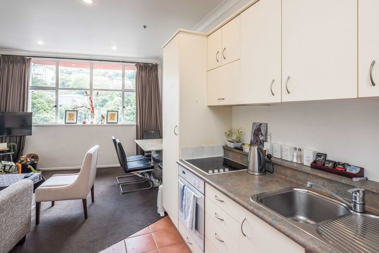 Photo of property in Terrace Garden Apartments, 5a/120 The Terrace, Wellington Central, Wellington, 6011