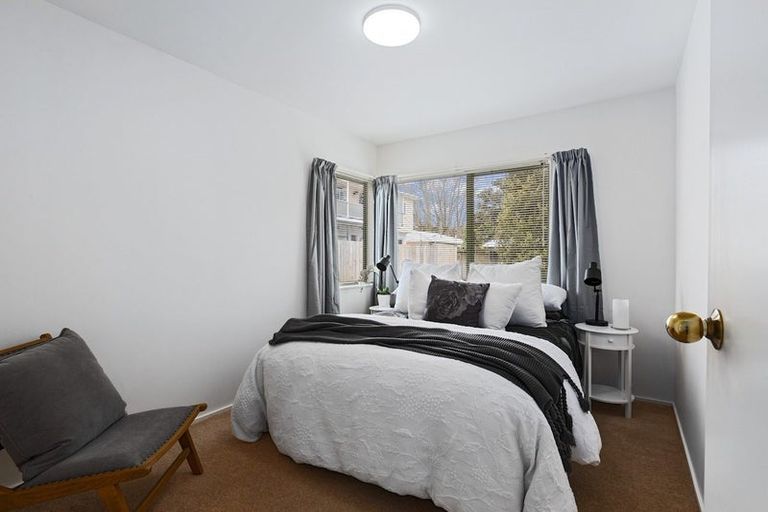 Photo of property in 1/12 Sunnyfield Crescent, Glenfield, Auckland, 0629