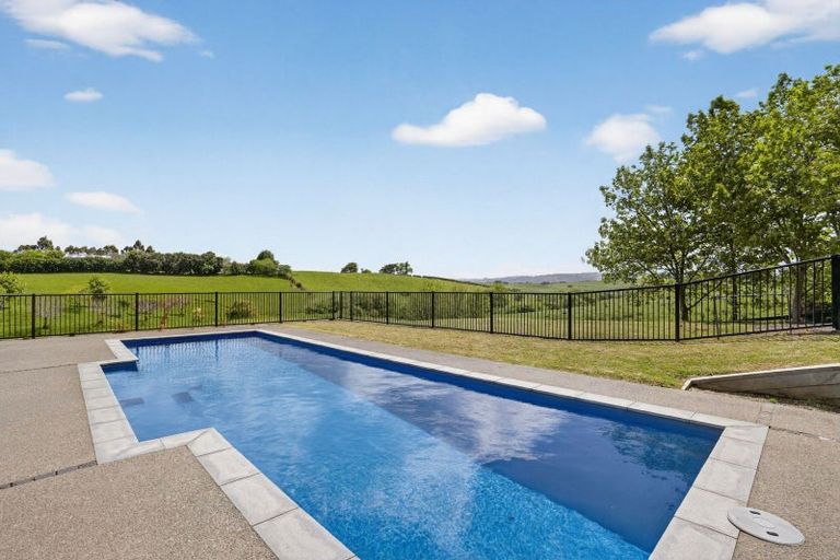 Photo of property in 333 Tuhimata Road, Paerata, Drury, 2578