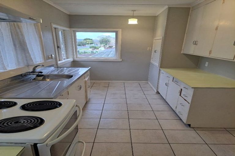 Photo of property in 280 Great South Road, Papakura, 2110