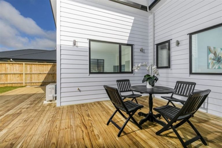 Photo of property in 24 Raymond Grace Avenue, Huapai, Kumeu, 0810