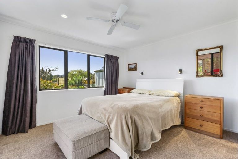 Photo of property in 35 Edgewater Grove, Whakatane, 3120