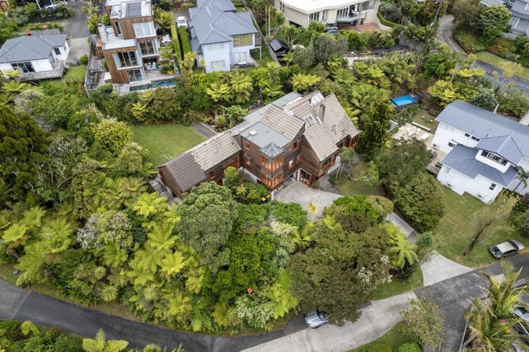 Photo of property in 60 Peter Terrace, Castor Bay, Auckland, 0620