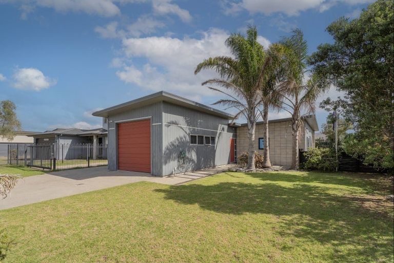 Photo of property in 57 Kupe Drive, Whitianga, 3510