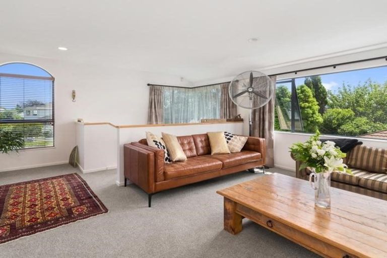 Photo of property in 2/16 Aubrey Crescent, Rainbow Point, Taupo, 3330