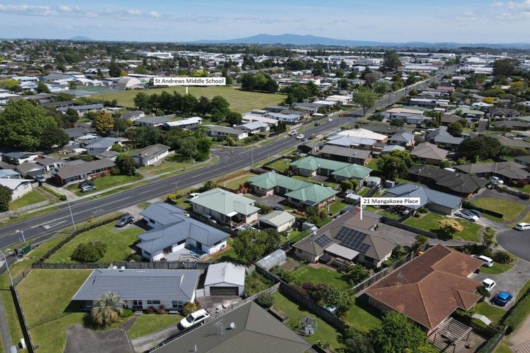 Photo of property in 21 Mangakoea Place, St Andrews, Hamilton, 3200