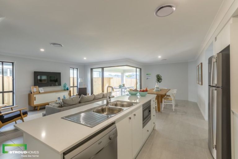 Photo of property in 152 Mahurangi East Road, Snells Beach, 0920