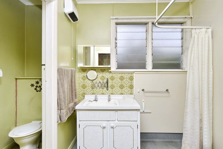 Photo of property in 54 Jennifer Street, Bryndwr, Christchurch, 8053