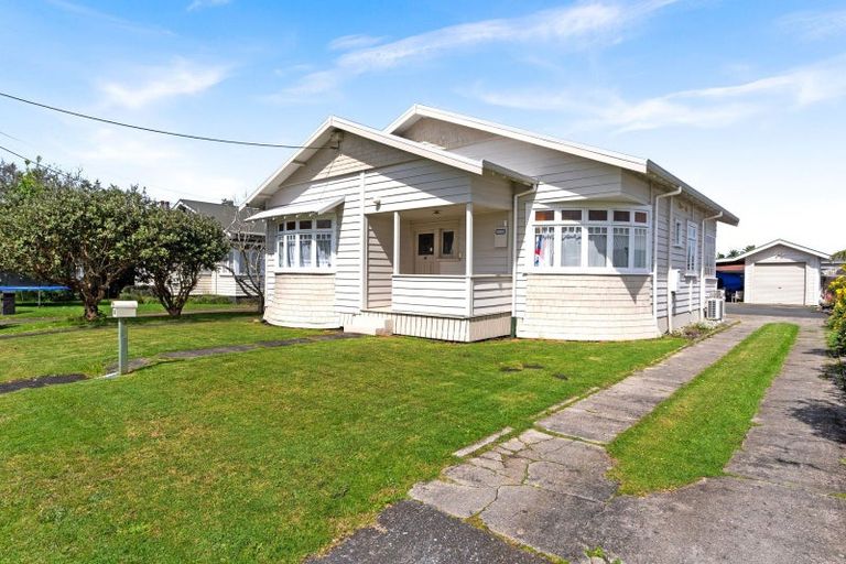 Photo of property in 14 Donald Street, Regent, Whangarei, 0112